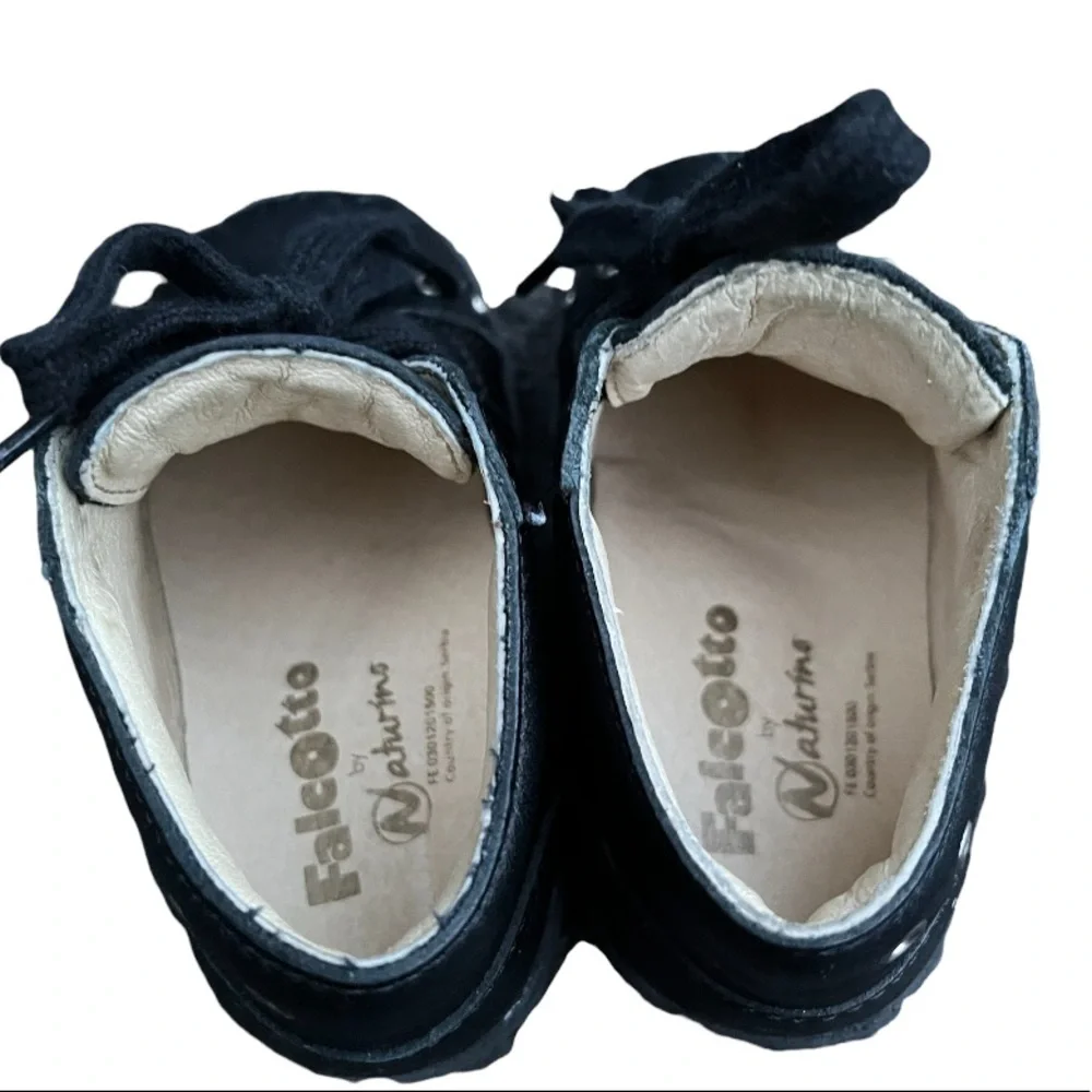 Falcotto Naturino leather baby booties size. 20 (9-12month)